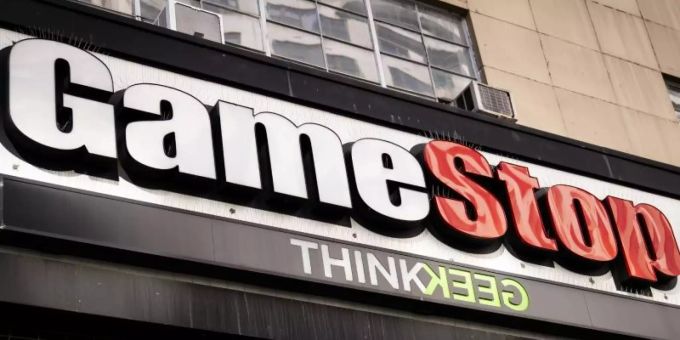 Der US-Videospielhändler Gamestop sorgte Anfang 2021 durch eine Spekulationsschlacht an der Börse für Aufsehen. Foto: John Minchillo/AP/dpa Gamestop