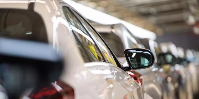 Die deutsche Autoindustrie steht aktuell vor grossen Herausforderungen. Foto: Sebastian Gollnow/dpa Deutsche Autoindustrie