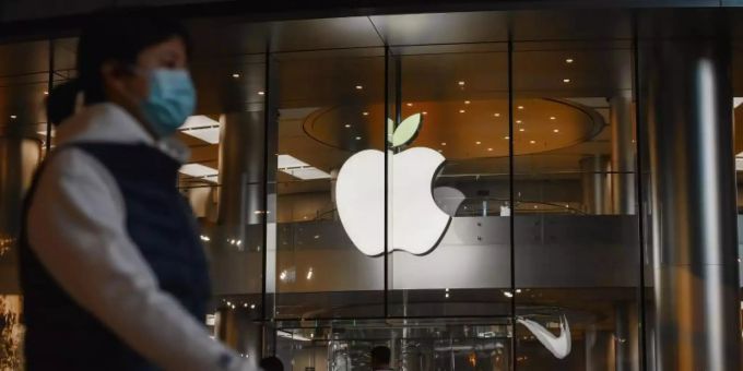 In der Corona-Krise sind die iPad-Verkäufe stark gestiegen. Foto: Sheldon Cooper/SOPA Images via ZUMA Wire/dpa In der Corona-Krise sind die iPad-Verkäufe stark gestiegen. Foto: Sheldon Cooper/SOPA Images via ZUMA Wire/dpa