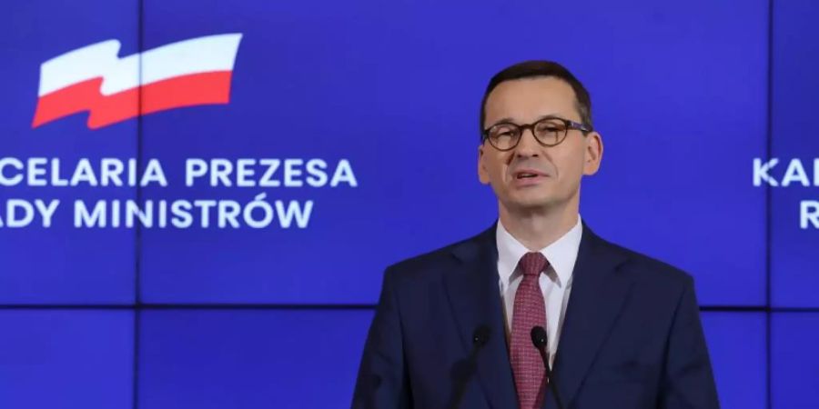 Polens Ministerpräsident Mateusz Morawiecki. Die Regierung in Warschau klagt vor dem Europäischen Gerichtshof gegen die neue Rechtsstaatsklausel im EU-Haushalt. (Archivbild). Foto: Tomasz Gzell/PAP/dpa