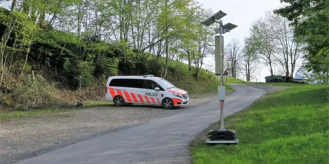 Der Sachschaden beläuft sich zusammen mit dem Deliktsgut auf mehrere Tausend Franken. Kantonspolizei Glarus