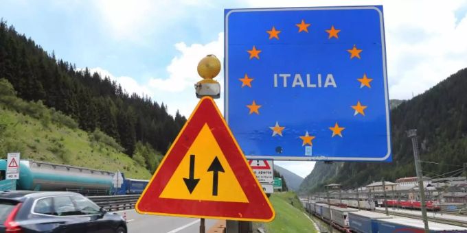 Reisende aus Deutschland und anderen europäischen Ländern müssen in Italien auch weiterhin eine fünftägige Quarantäne einplanen. Foto: Karl-Josef Hildenbrand/dpa Reisende aus Deutschland und anderen europäischen Ländern müssen in Italien auch weiterhin eine fünftägige Quarantäne einplanen. Foto: Karl-Josef Hildenbrand/dpa