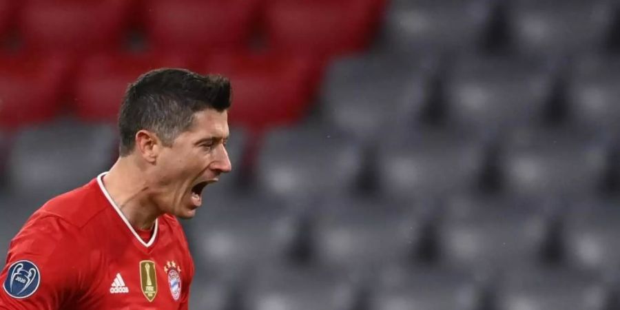 Ob Robert Lewandowski mit der polnischen Nationalmannschaft nach England reisen kann ist noch offen. Foto: Sven Hoppe/dpa