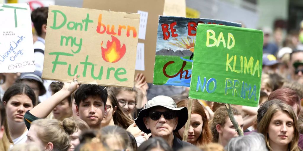 Pemogokan iklim di Zurich: ribuan orang ambil bagian