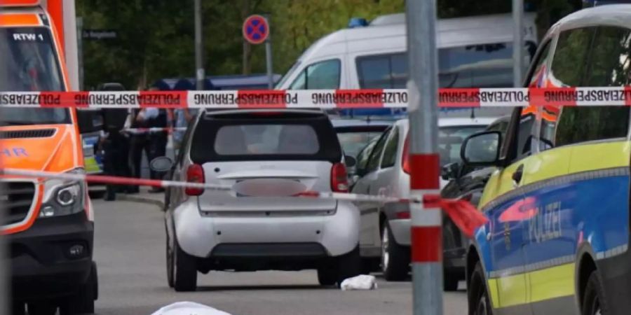 Das 36 Jahre alte Opfer war nach Polizeiangaben im Zuge eines Streits mit einem «schwertähnlichen Gegenstand» erstochen worden. Foto: Kohls/SDMG