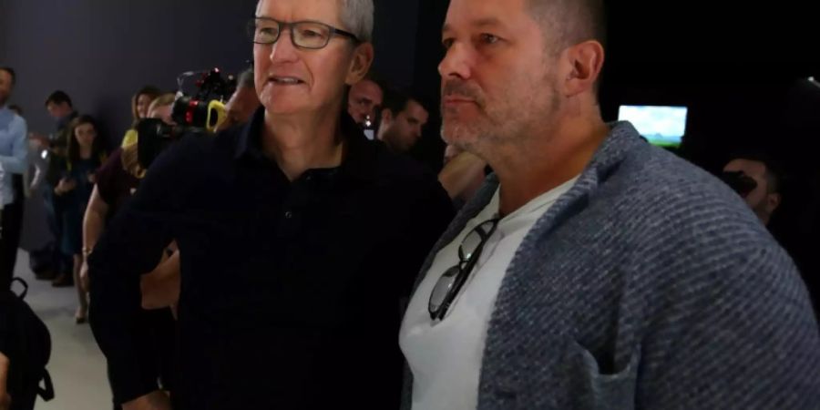 Jony Ive (rechts) mit Tim Cook