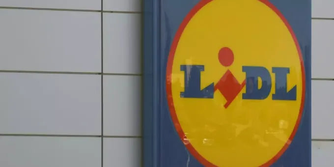 Lidl Und Salt Lancieren Gemeinsame Handy Angebote