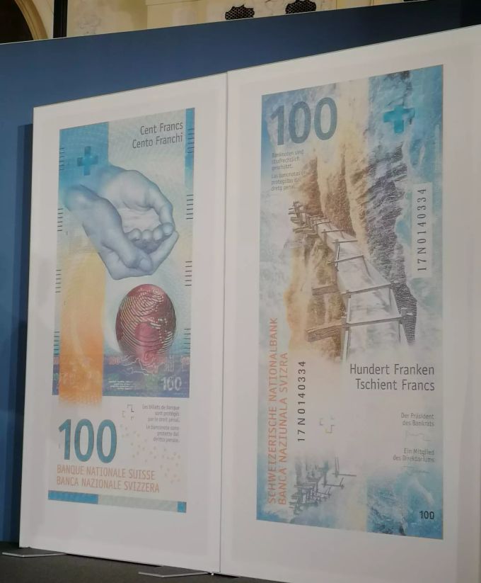 Der neue 100er erinnert optisch an den Vorgänger. 100er NOte