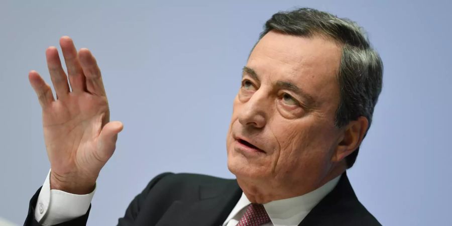 Mario Draghi (Italien): Draghi war 2011 kurz nach der Euro-Währungskrise angetreten. Der Italiener machte sich einen Namen als Verhinderer einer Eskalation der Eurokrise.