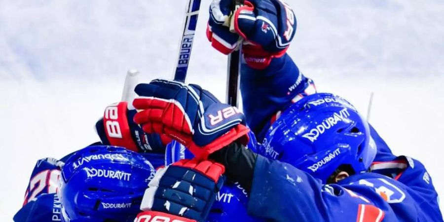 Die Adler Mannheim gewannen auch ihr viertes Vorrundenspiel und stehen somit im Champions League-Achtelfinale. Foto: Uwe Anspach