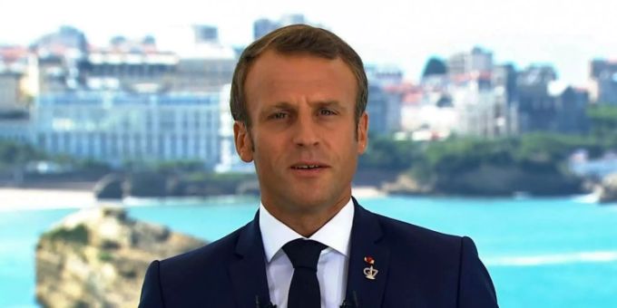 Frankreichs Staatschef Emmanuel Macron am ersten Gipfeltag (Fernsehbild). Emmanuel Macron G7