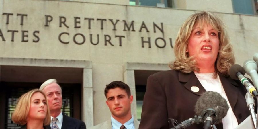 Linda Tripp im Jahr 1998
