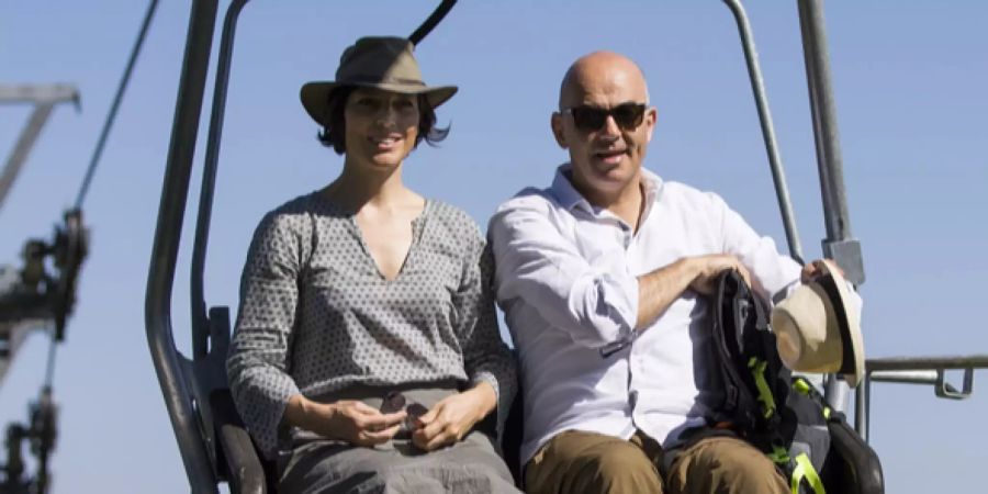 Alain Berset mit seiner Ehefrau Muriel Zeender Berset auf dem Sessellift auf die Riggisalp im Sommer 2018.