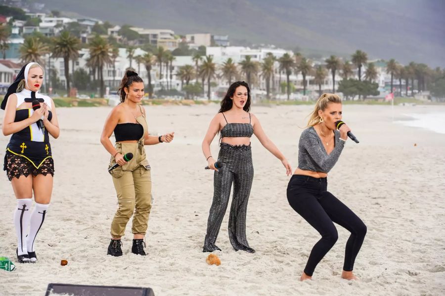 Deutschland sucht den Superstar: Lydia Kelovitz, Tamara Lara Pérez, Chiara Damico und Nataly Fechter singen trotz Sturm.