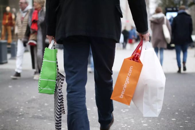 Einzig im Handel nahm die Anzahl an Stellen ab. handel
