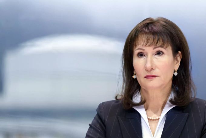 Suzanne Thoma, Geschäftsleiterin der BKW, versichert, dass es nicht zu einem Versorgungsengpass kommen wird. suzanne thoma