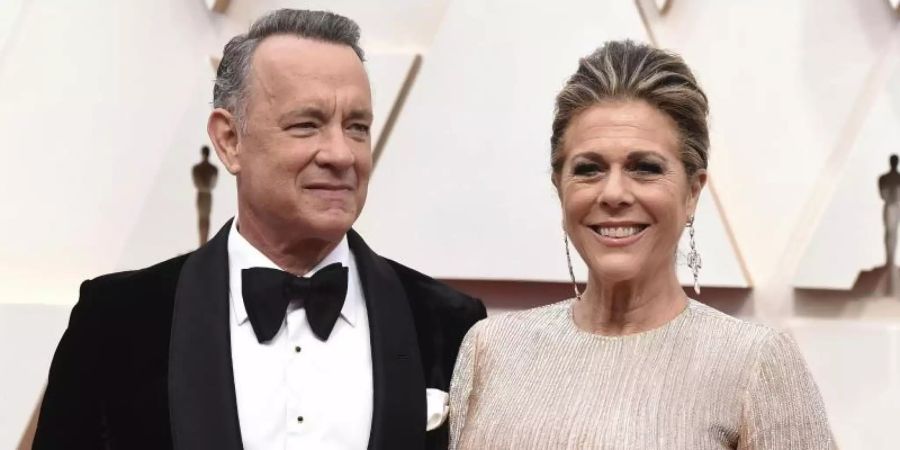 Tom Hanks und Rita Wilson ist mit dem Coronavirus infiziert. Foto: Jordan Strauss/Invision/AP/dpa