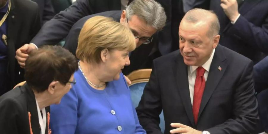 Merkel und Erdogan in Istanbul: In den deutsch-türkischen Beziehungen herrscht keine Eiszeit mehr wie noch 2017 und teilweise 2018. Foto: Uncredited/Pool Presidential Press Service/AP Pool/dpa