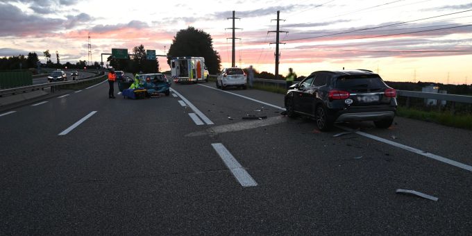 Mörschwil: Auffahrkollision mit drei Autos infolge Sonnenblendung Mörschwil: Auffahrkollision mit drei Autos infolge Sonnenblendung