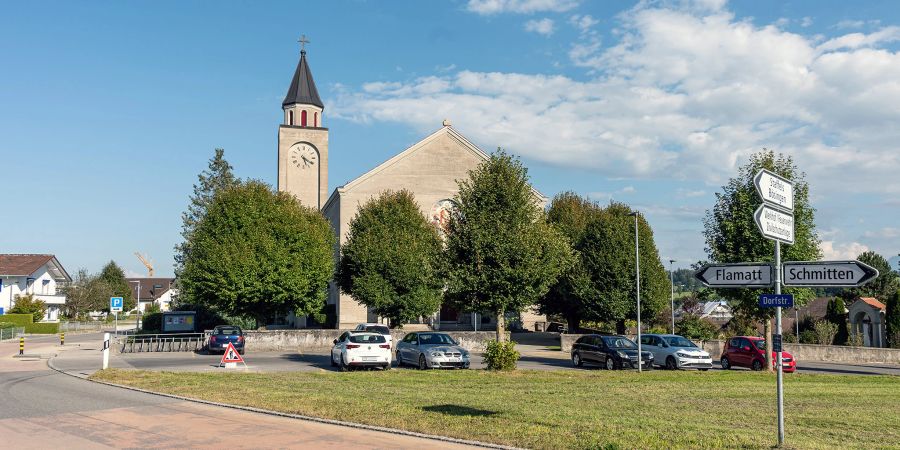 Die katholische Kirche in Wünnewil.