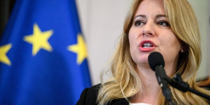 Die slowakische Präsidentin Zuzana Caputova bei einer Pressekonferenz im historischen Rathaus von Kosice. Die slowakische Präsidentin Zuzana Caputova bei einer Pressekonferenz im historischen Rathaus von Kosice.