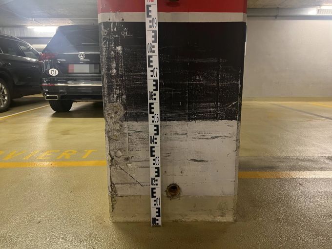 Es entstand ein Sachschaden. Sachschaden Betonstütze