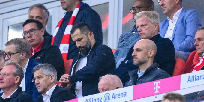 Bayern-Sportvorstand Hasan Salihamidzic (l) und Münchens Vorstandsvorsitzender Oliver Kahn stehen enorm unter Druck. Salihamidzic Bayern München Kahn