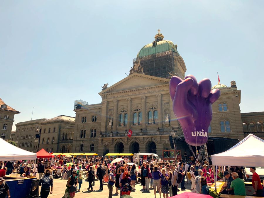 Die feministische Landsgemeinde vor dem Bundeshaus am 14.06.2023.