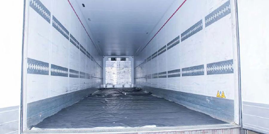 Der Innenraum des Lasters, in dem vor dreieinhalb Jahren 39 Menschen starben.