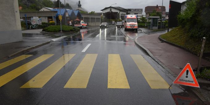 Unfallstelle in Domat/Ems: Die Autofahrerin querte die Hauptstrasse von links her Unfall in Domat/Ems