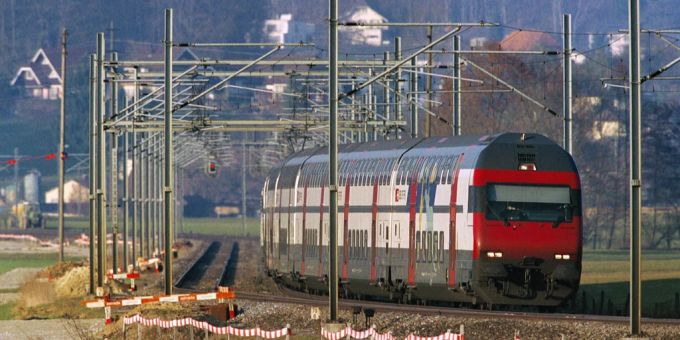 Die modernisierten IC 2000 sollen auf der IR-Linie Luzern-Zürich am Wochenende weniger zum Einsatz kommen. Die Fernverkehrzüge werden durch die weniger komfortablen S-Bahnen ersetzt. Fernverkehr