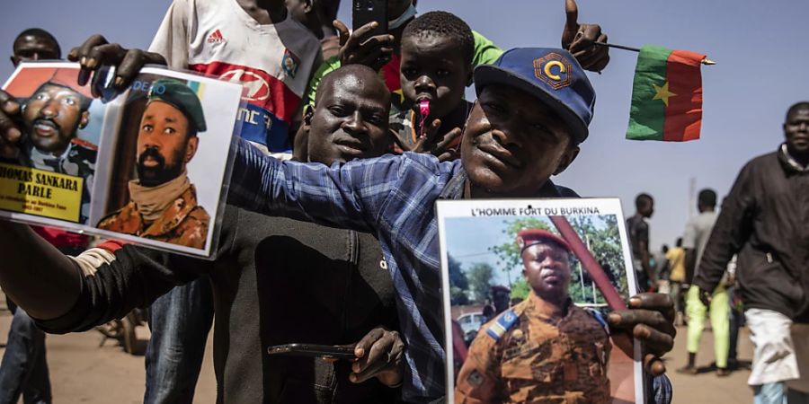 In Burkina Faso sind Sicherheitskräfte in einen Hinterhalt geraten und getötet worden. (Archivbild)