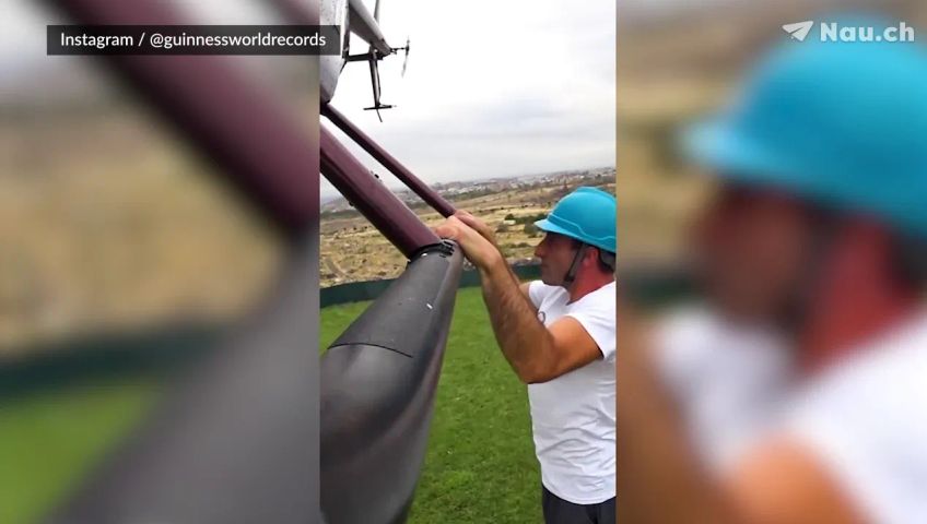 weltrekord-klimmzuge-hubschrauber