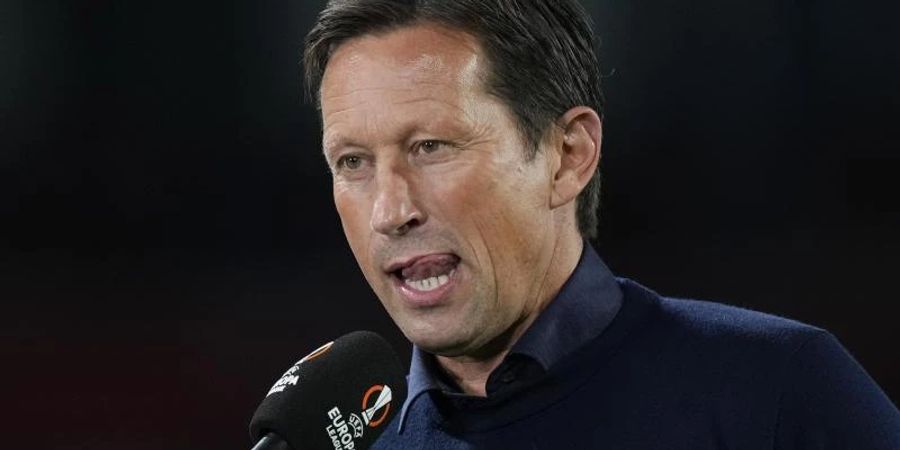 Wird Eindhoven verlassen: PSV-Cheftrainer Roger Schmidt. Foto: Peter Dejong/AP/dpa