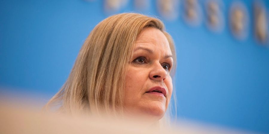 «Alle sind sensibilisiert, jede Gefährdung sofort zu melden und einzuschreiten»: Nancy Faeser.