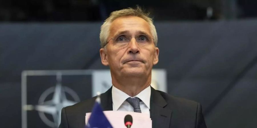 Nato-Generalsekretär Jens Stoltenberg sorgt sich wegen «grosser und ungewöhnlicher» Truppenkonzentrationen Russlands. Foto: Virginia Mayo/AP/dpa