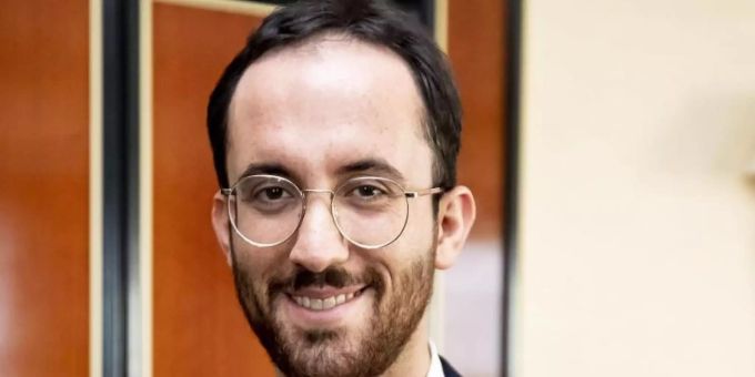 Igor Levit: «Lasst Euch impfen!». Foto: Christoph Soeder/dpa Igor Levit: «Lasst Euch impfen!». Foto: Christoph Soeder/dpa