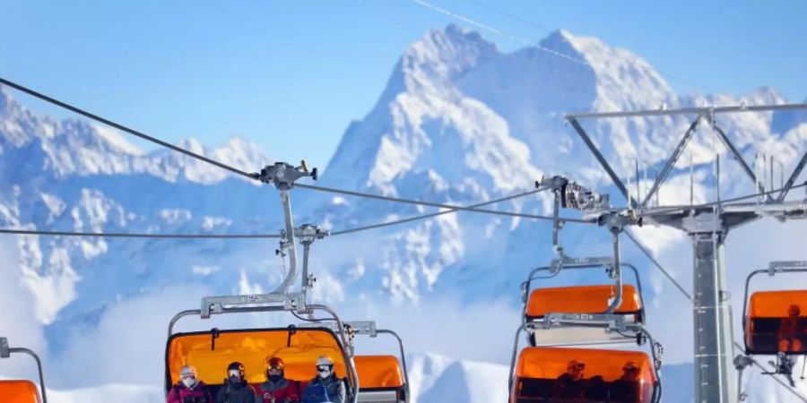 Schweizer Skigebiete konnten sich diese Saison wieder über mehr Besucher freuen.