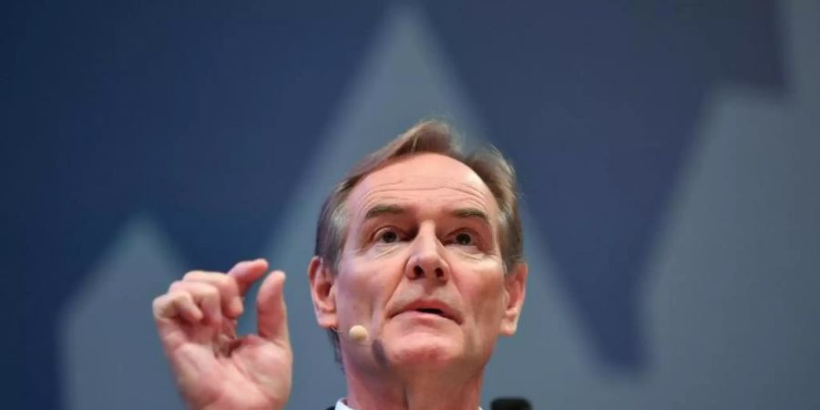 «Wir brauchen 500 Millionen Euro pro Jahr über die nächsten fünf Jahre»: Burkhard Jung. Foto: Martin Schutt/dpa-Zentralbild/dpa