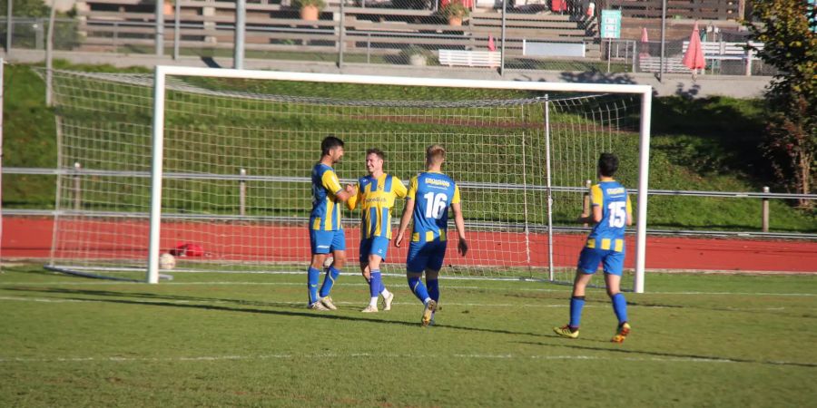 Küssnach tbejubelt das 3:0