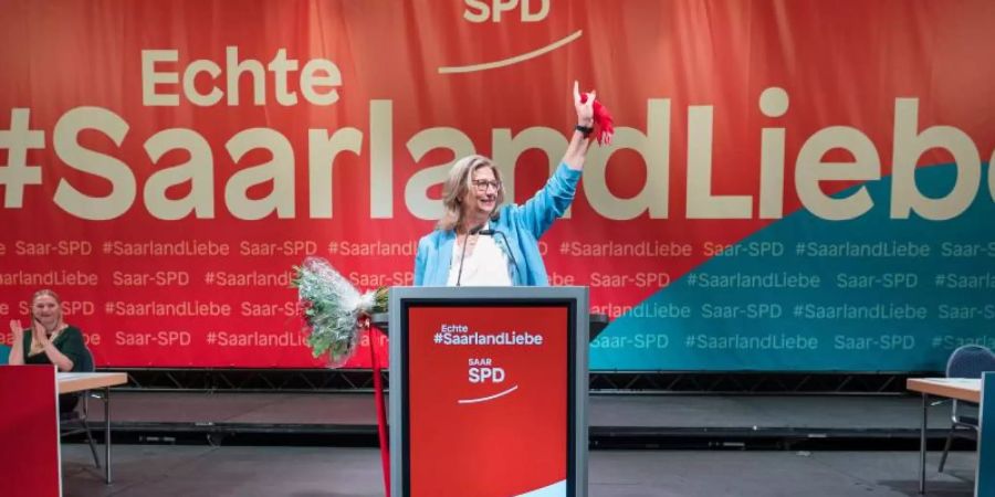Anke Rehlinger (SPD), Wirtschaftsministerin im Saarland, wurde von den Delegierten auf Listenplatz 1 für die saarländische Landtagswahl gewählt. Foto: Oliver Dietze/dpa
