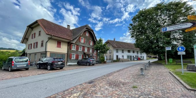 Das Dorfzentrum von Roggliswil. Das Dorfzentrum von Roggliswil.