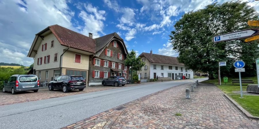 Das Dorfzentrum von Roggliswil.