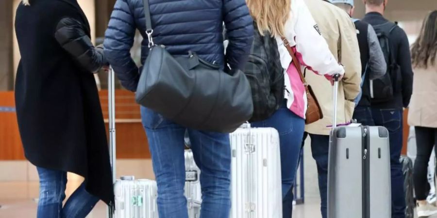 Reisen in die USA sollen für geimpfte Menschen bald wieder uneingeschränkt möglich sein. Foto: Bodo Marks/dpa