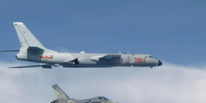 Chinesische Kampfflugzeuge Chinesische Kampfflugzeuge