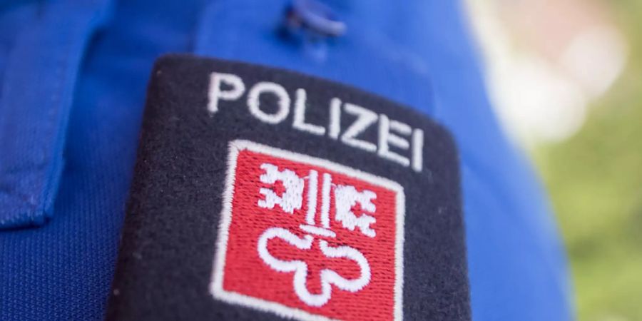 In Ennetbürgen NW läuft seit Samstagabend ein Einsatz von Rettungskräften und Polizei. Grund ist ein Brand in einem Wohnhaus. (Symbolbild)