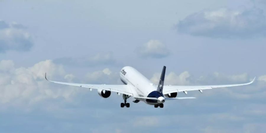 Lufthansa-Maschine beim Start in München