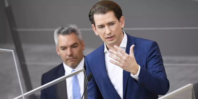 ++ ARCHIVBILD ++ ÖVP-BUNDESPARTEIOBMANN SEBASTIAN KURZ / INNENMINISTER KARL NEHAMMER
