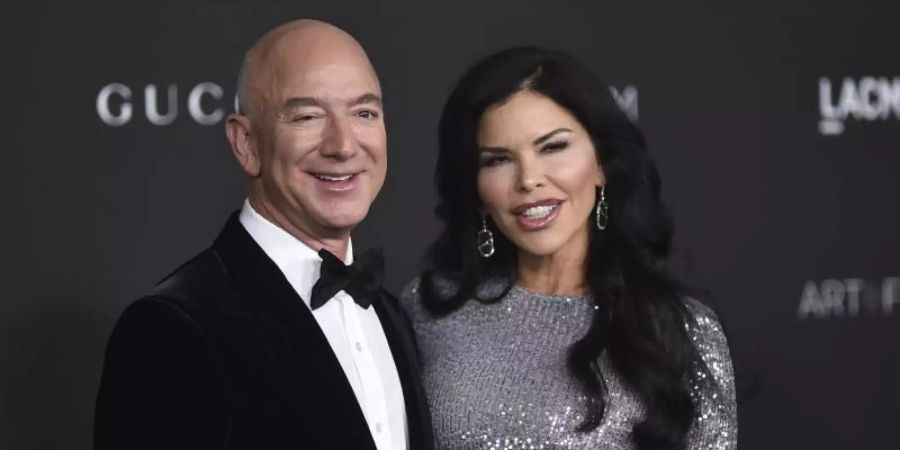 Jeff Bezos und Lauren Sanchez bei einer Gala.