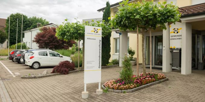 Gemeindeverwaltung in Jonschwil. Gemeindeverwaltung in Jonschwil.